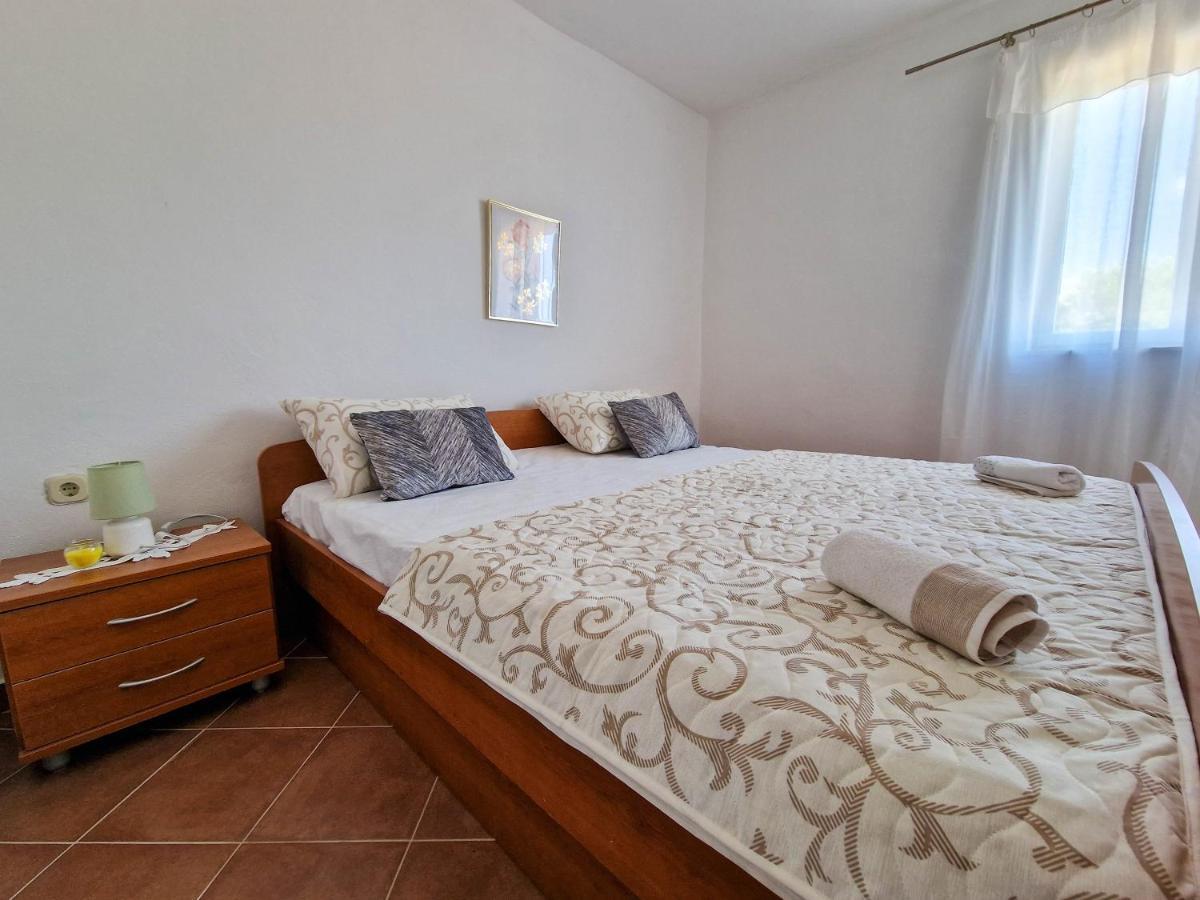 Vila Cicovac Novalja Luaran gambar
